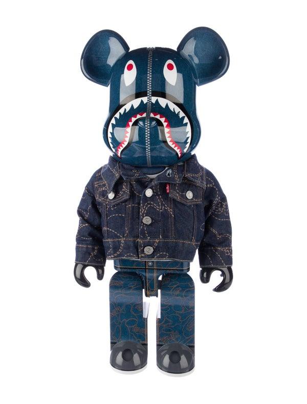 Bearbrick x BAPE x Levi’s 1000% Figure